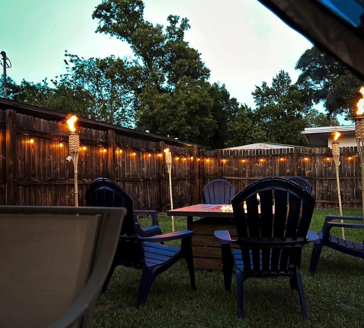Cozy Getaway Pet Friendly 10 Min Busch Gardens Vila Tampa